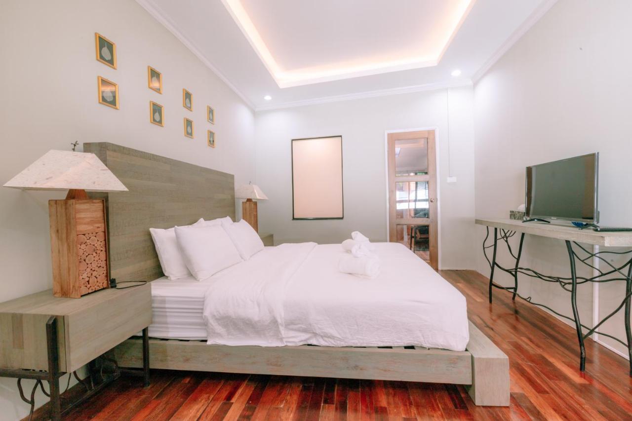 64House Hotel Chiang Mai Bagian luar foto