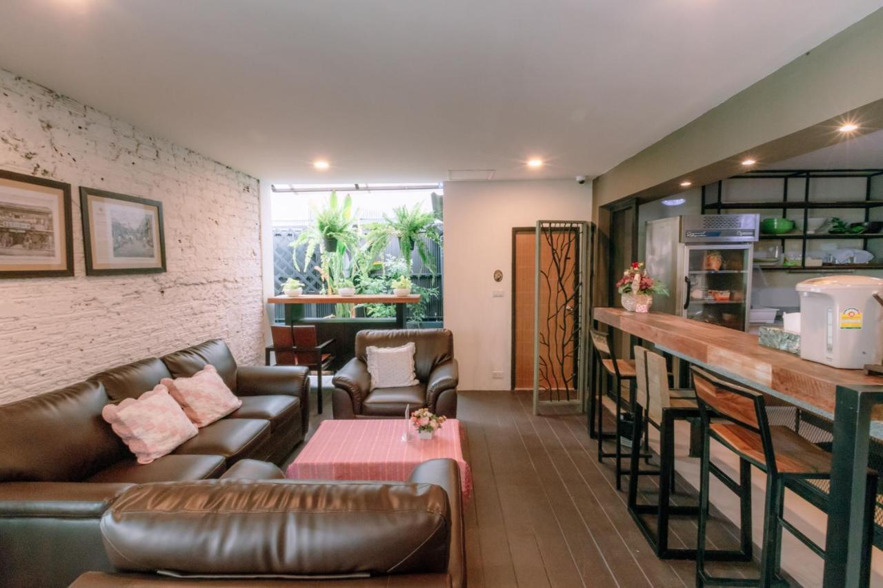 64House Hotel Chiang Mai Bagian luar foto