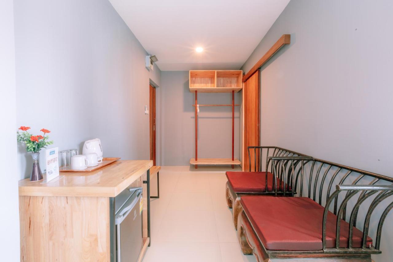 64House Hotel Chiang Mai Bagian luar foto