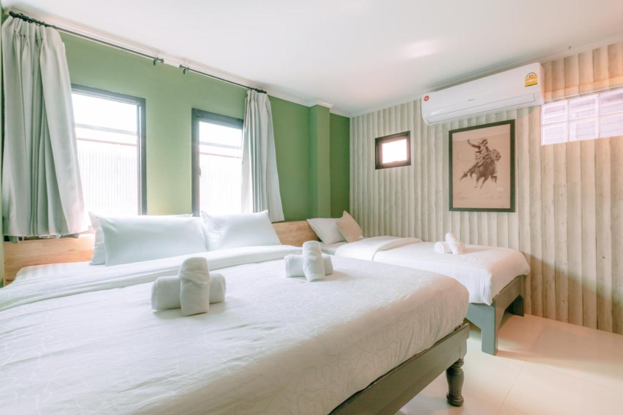 64House Hotel Chiang Mai Bagian luar foto