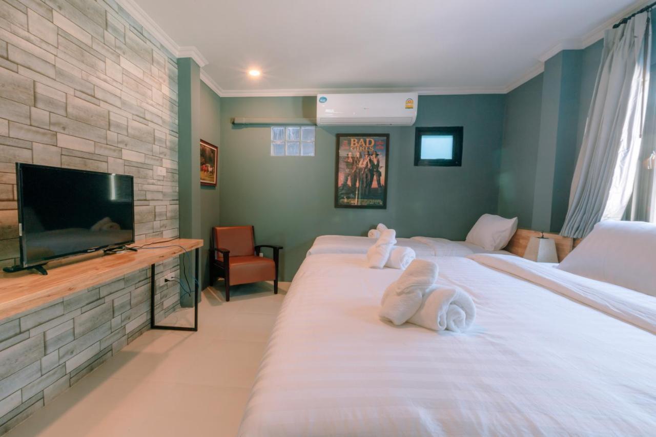 64House Hotel Chiang Mai Bagian luar foto